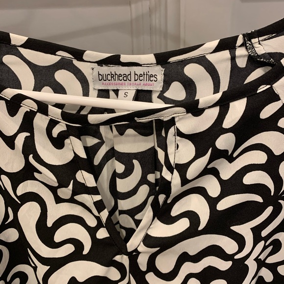 Buck head Betty silky top - Picture 3 of 4